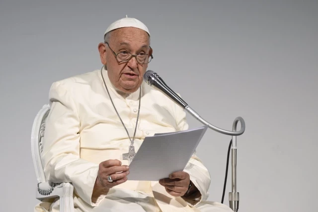 El Papa critica las normas ucranianas para ilegalizar la iglesia ortodoxa: "Las Iglesias no se tocan"