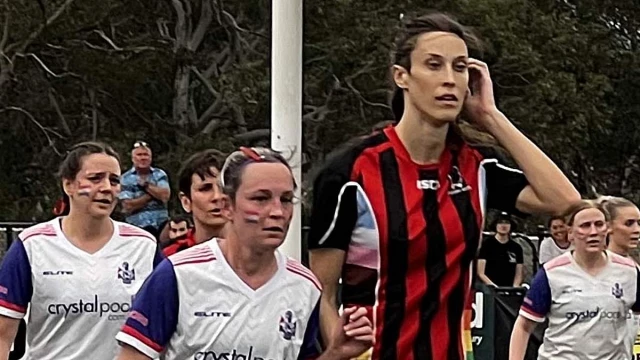 Flying Bats: el equipo australiano de fútbol femenino con cinco jugadoras trans gana la gran final en medio de estrictas medidas de seguridad después de mantenerse invicto toda la temporada [ENG]