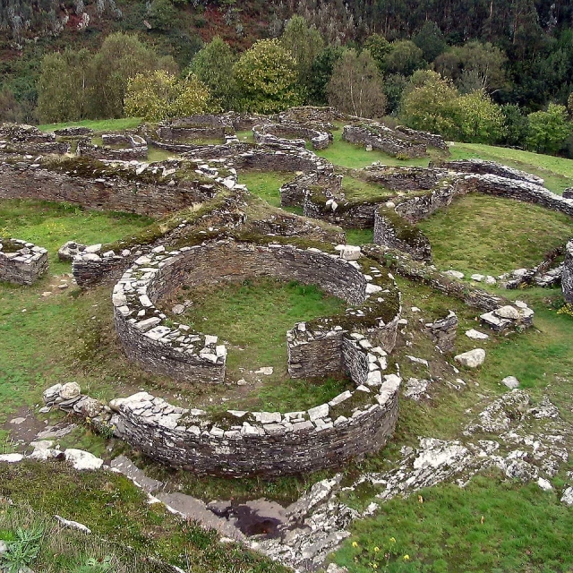 Los ástures: ¿un pueblo de origen no indoeuropeo en el norte de España?