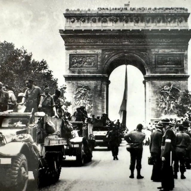 La historia de los seis aragoneses de La Nueve que liberaron París de los nazis