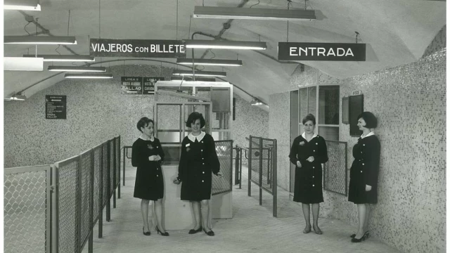 Cuando en las taquillas del metro de Madrid sólo había mujeres… y no se podían casar