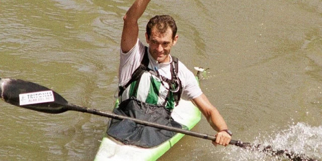 Encuentran en una furgoneta el cadáver del piragüista Juan Carlos López Villalobos