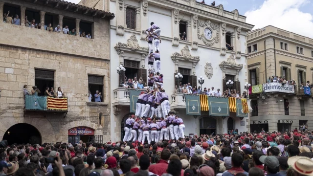 Una menor, herida de gravedad por una caída en la Diada castellera de Vilafranca del Penedès