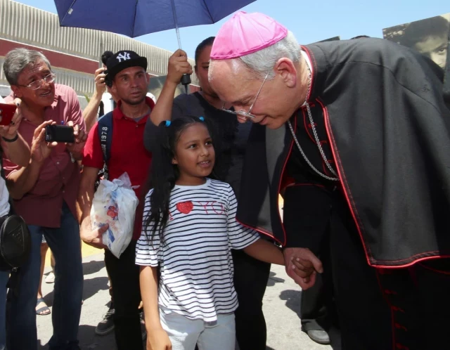 Diócesis demanda al gobierno de EEUU por temor a que algunos sacerdotes extranjeros tengan que irse