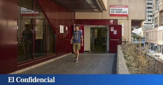 La proporción de inmigrantes dispuestos a trabajar cae por debajo de la de los españoles