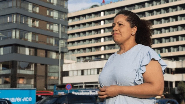 Pluriempleados, cuando solo un trabajo no da para vivir: "Los días libres me quedo en casa sentada porque no tengo fuerzas"