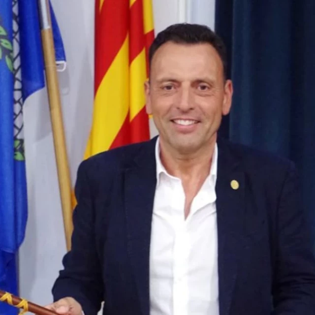 El alcalde de Tossa de Mar que rechaza acoger a 200 migrantes: "En este tema, todo lo que no digas 'chupi guay' ya eres un racista y fomentas discursos de odio"