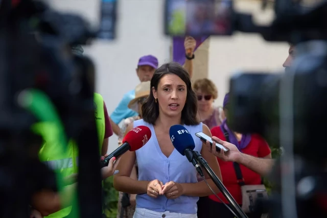 Acabar con Irene Montero: la ultraderecha redobla sus ataques y sus bulos contra la dirigente de Podemos