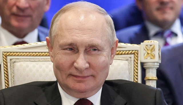 Putin gana las elecciones en Turingia y Sajonia [DE]