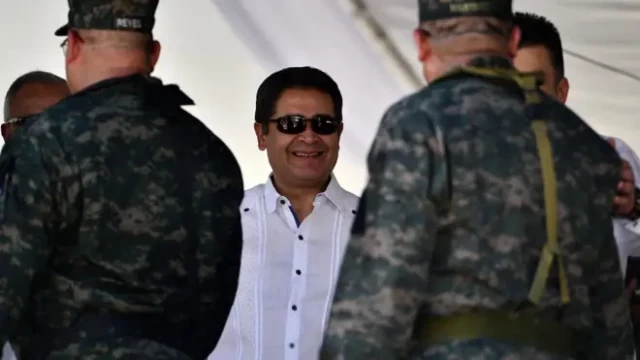 4 claves del escándalo en Honduras por el "narcovideo" que sacude al gobierno de Xiomara Castro