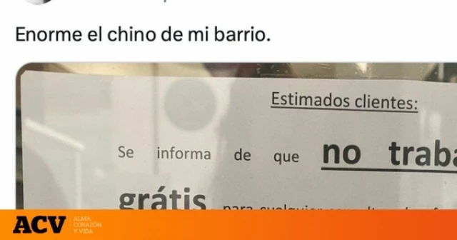 El cartel de una tienda de informática que arrasa en redes sociales: "El conocimiento se paga"