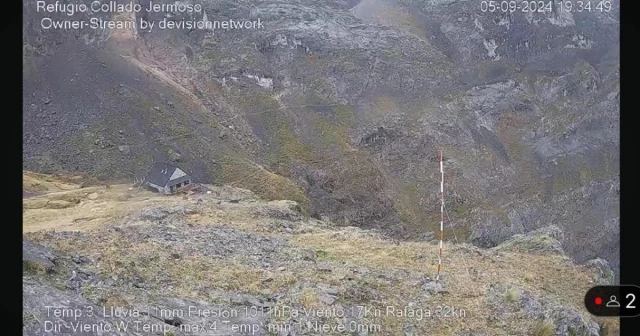 La nieve llega a la montaña leonesa cuando todavía faltan 15 días para que termine el verano