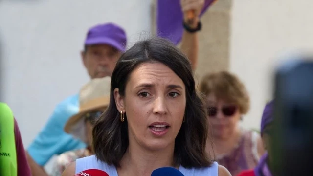 Denuncian por delito de odio a Irene Montero al calificar a los hombres como 'violadores en potencia'