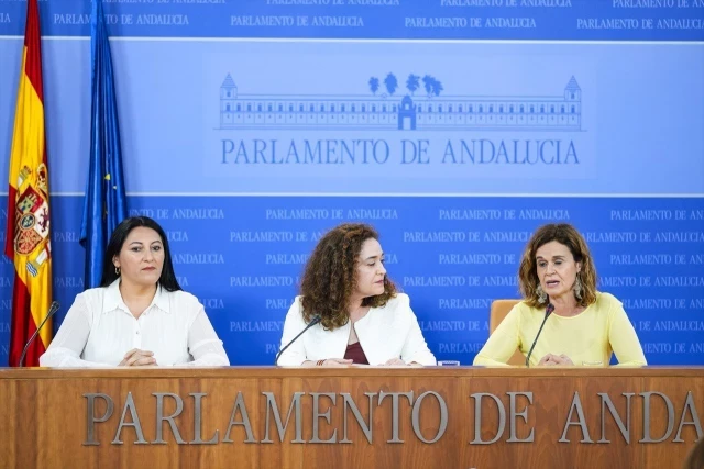 IU se acerca a Podemos en el Parlamento andaluz y sustituye como portavoz a una diputada de Sumar por otra del partido morado