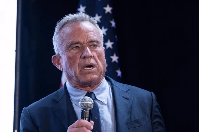 Robert F. Kennedy Jr. teme que el mal debate de Trump pueda costarle votos entre el electorado aún indeciso