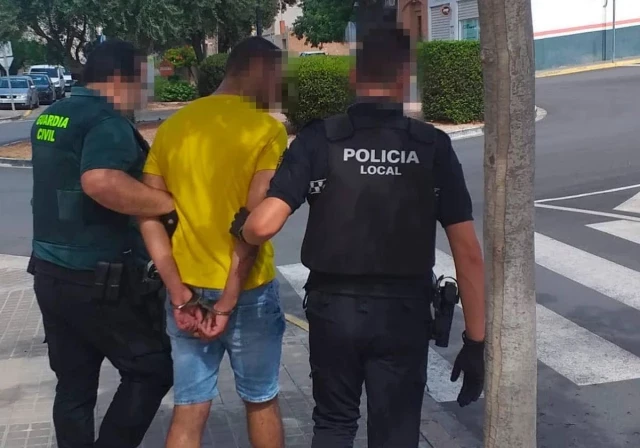 Ataca con ácido a la mujer que le denunció varios días antes por maltrato en Bétera