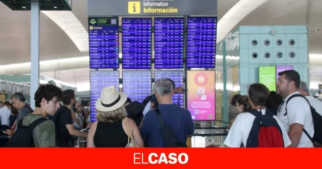 Vuelven al aeropuerto los ladrones que robaron 27.000 euros a un turista: cometen un error y son detenidos