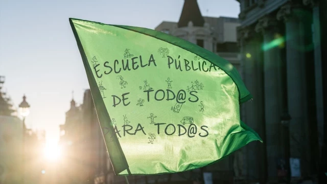 La 'marea verde' en defensa de la educación pública vuelve a tomar la calle en Madrid