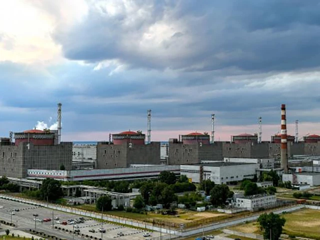 La situación de centrales nucleares ucranianas se vuelve precaria en medio de los ataques