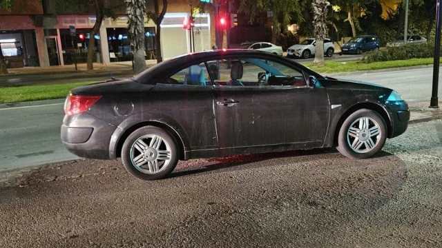 Un policía valenciano, que viajaba con su familia, custodia a un conductor temerario por la autovía hasta detenerlo en Murcia