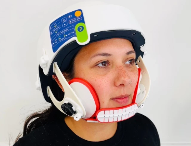 El casco de quimioterapia que salva a la gente de perder el pelo