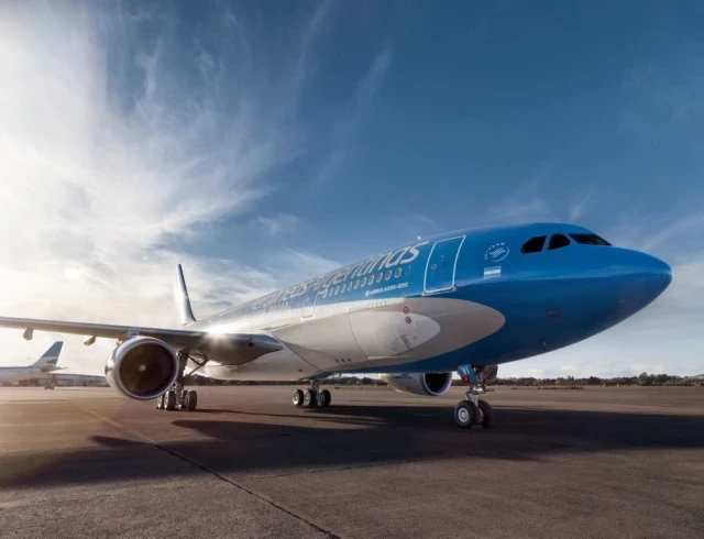 El Gobierno de Javier Milei inicia conversaciones para la venta de Aerolíneas Argentinas