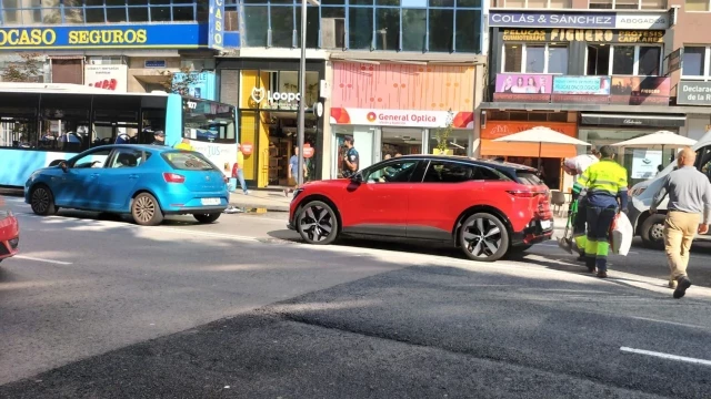 Una mujer de 84 años atropella a su hija en Santander por un despiste al tomar el relevo al volante