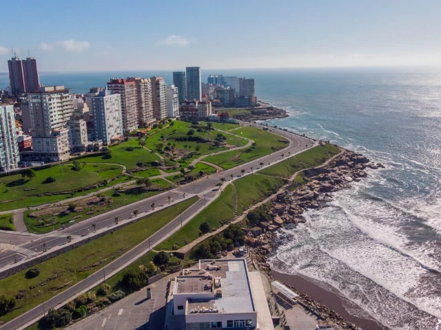 Temporada de verano en Mar del Plata: anuncian cuánto costarán los alquileres