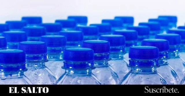 Hallan 240.000 partículas nanoplásticas en un solo litro de agua embotellada