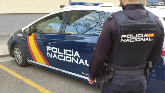 Detenido en Palma por introducir dos manzanas en el ano a un hombre sin su consentimiento durante un juego sexual