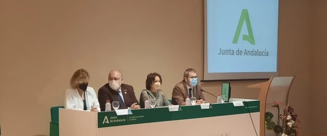 Más franquismo en el PP de Jaén: una directora del hospital y portavoz municipal exalta la dictadura frente a la Democracia