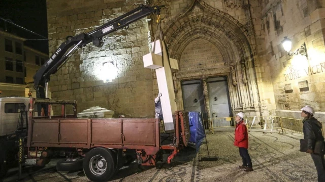 La Audiencia ratifica que la Cruz de Callosa es de la Iglesia pero no el suelo de la plaza