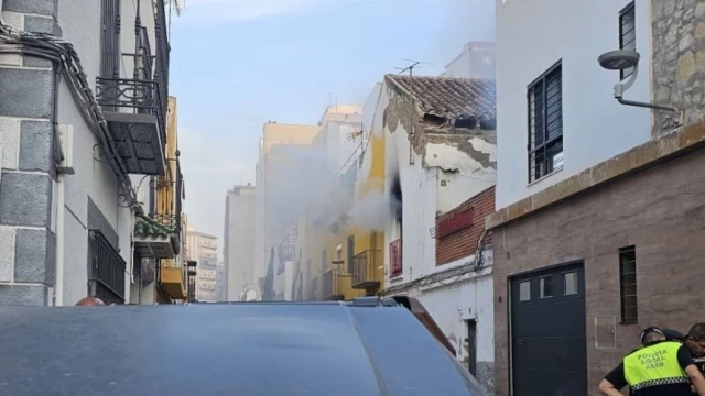 La Policía Nacional detiene en Jaén a un hombre que se había dado a la fuga tras incendiar, presuntamente, una vivienda con su pareja en el interior