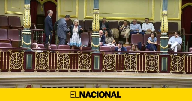 Expulsan del pleno del Congreso a una enferma de polio: "Nos estamos muriendo"