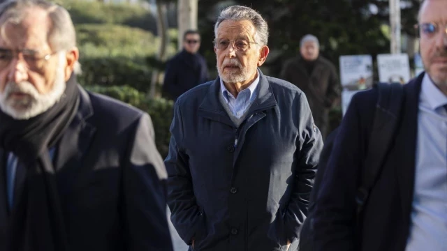 Alfonso Grau cobró una mordida de un millón de euros que escondió en cuentas de EE UU de una de sus hijas