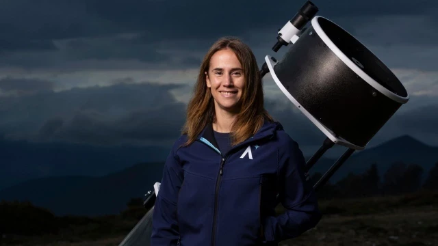 La astrofísica Lucía González Cuesta, Mujer Rural de Asturias 2024 por su labor de divulgación científica desde Allande