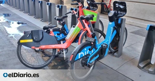 Las bicis eléctricas de alquiler privadas pasan este martes a la historia en Madrid