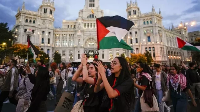 Catedráticos, periodistas y profesores acusan a la UNED de censurar un documental sobre Palestina