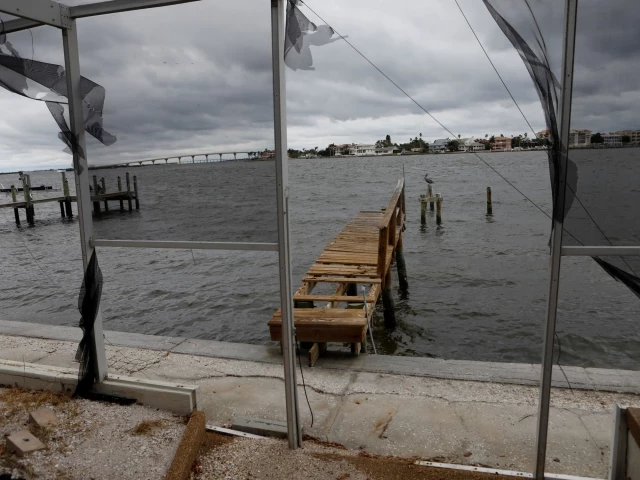 El huracán Milton se degradó a categoría 4 pero sigue suponiendo una gran amenaza para Florida