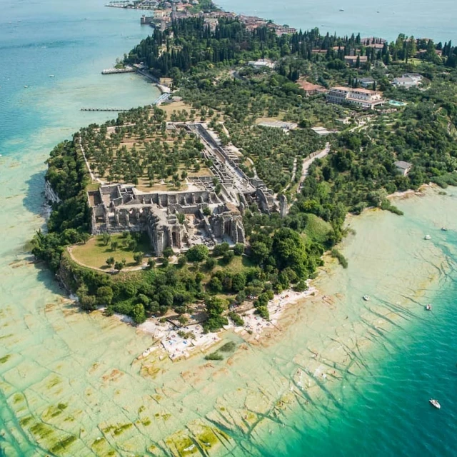 La excepcional villa romana “Grotte di Catullo” a orillas del lago Garda es una de las más septentrionales de Italia