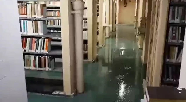 Inundación en la última planta de la Biblioteca Nacional tras las lluvias caídas en Madrid