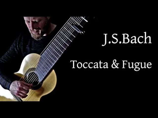 J.S.Bach. Tocata y fuga BWV 565 en re m con guitarra de 11 cuerdas