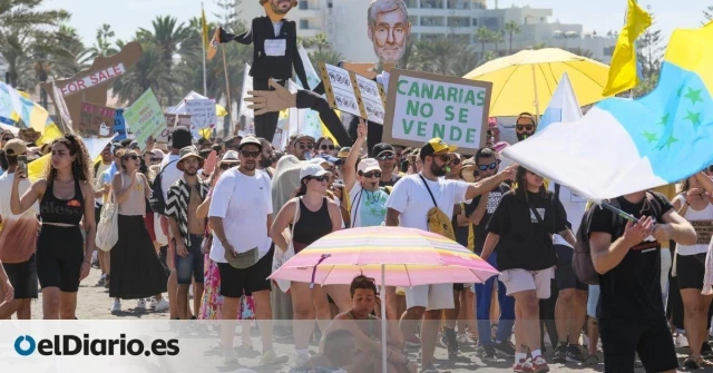 Canarias protesta en los núcleos turísticos contra un modelo económico ''destructivo'': ''Ni una cama más''