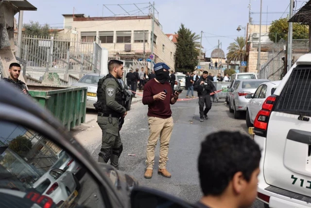 Un grupo de israelíes irrumpe en la Tumba de José, en la ciudad cisjordana de Nablús