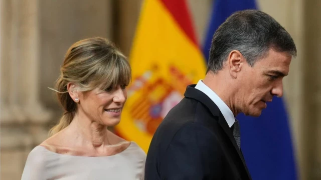 El PP de Ayuso incluye la comparecencia de Pedro Sánchez y Begoña Gómez en la Asamblea de Madrid