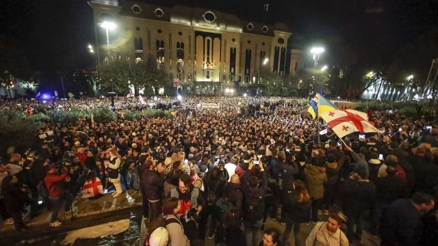 Georgia: La oposición toma las calles para protestar contra las "elecciones robadas"